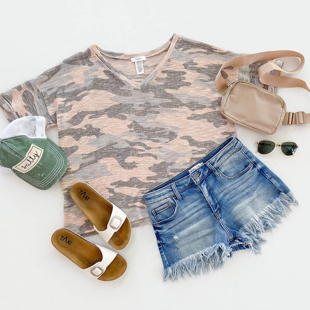 Blend in Tee