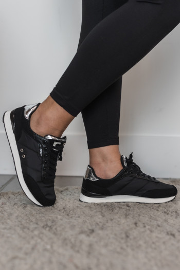 Run Along Sneakers