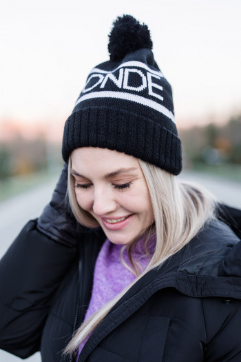 Blonde Toque Blonde Toque