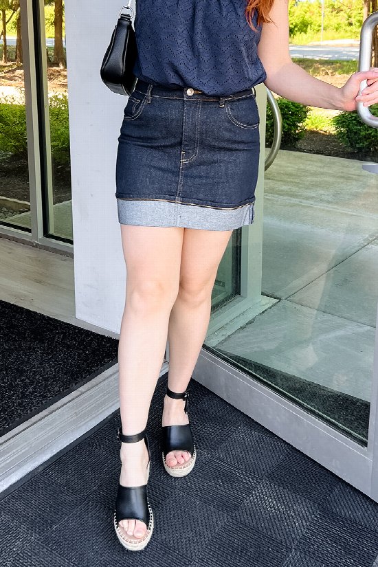 Classic Cut Denim Skirt 2