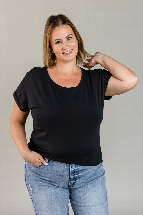 Cuffed Comfort Tee