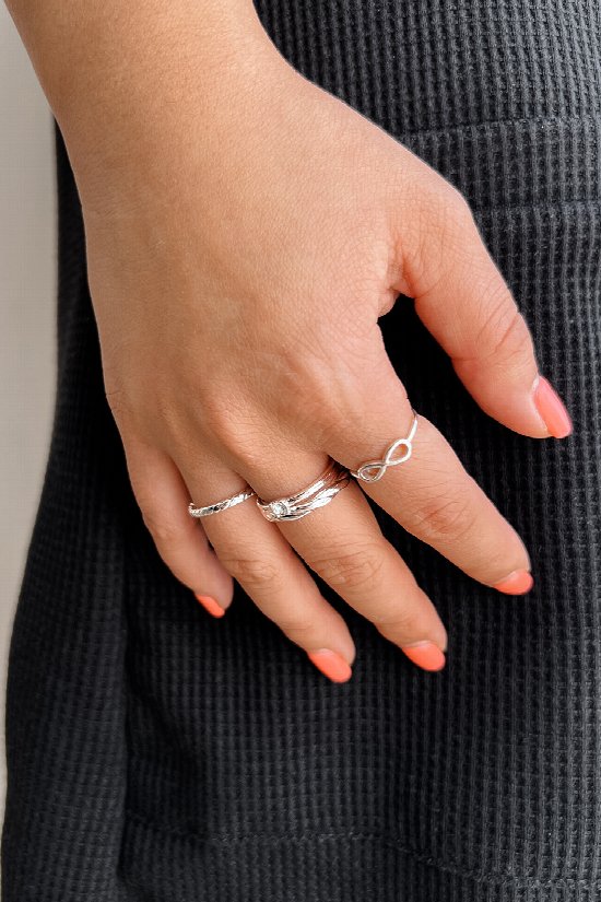 Delia Twirl Stackable Ring