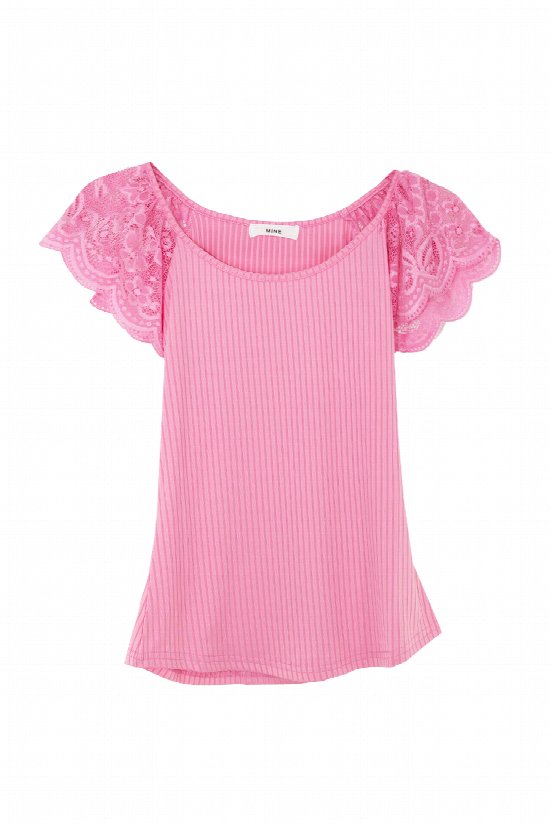 Elegant Lace Ribbed Top