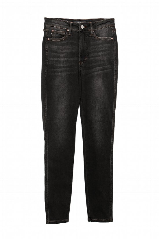 Flawless Fit Skinny Denim Flawless Fit Skinny Denim