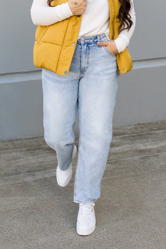 Free To Be Me Barrel Jeans