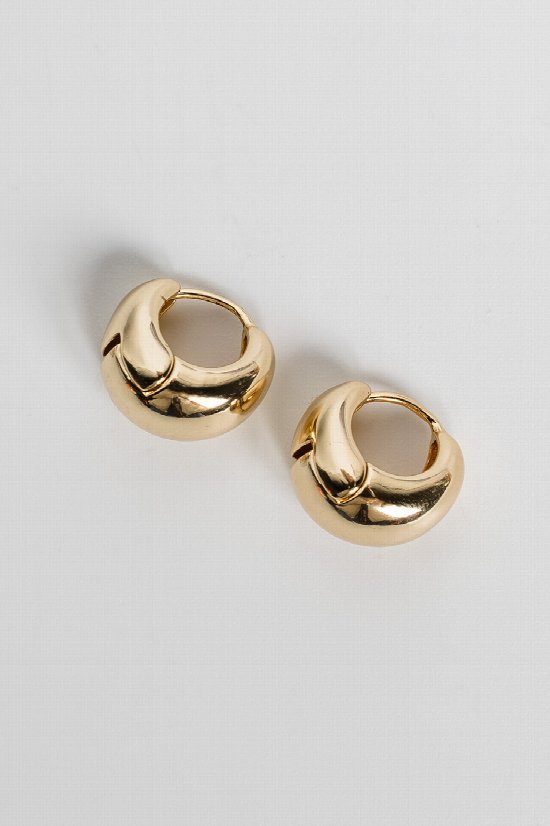 Juniper Huggie Hoop Earrings