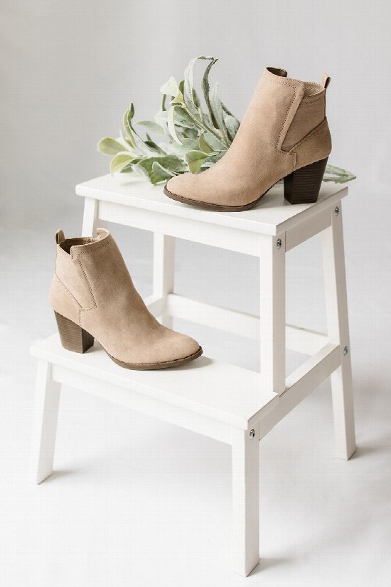 Keep on Moving Boots