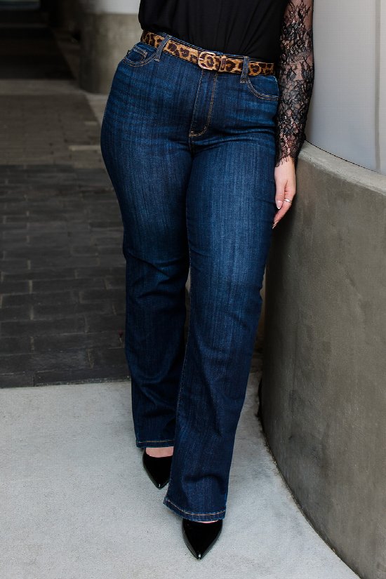Lucy Classic Straight Jeans