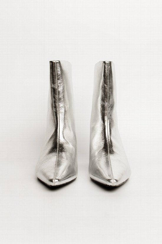 Steve Madden Sleek Boots