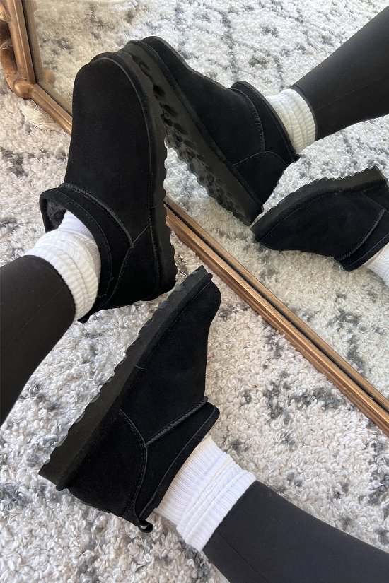 Super Shorty Snug Step Boots